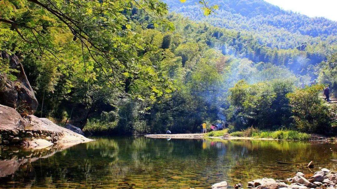 浙江临安秋季景点推荐，秋天临安旅游景点