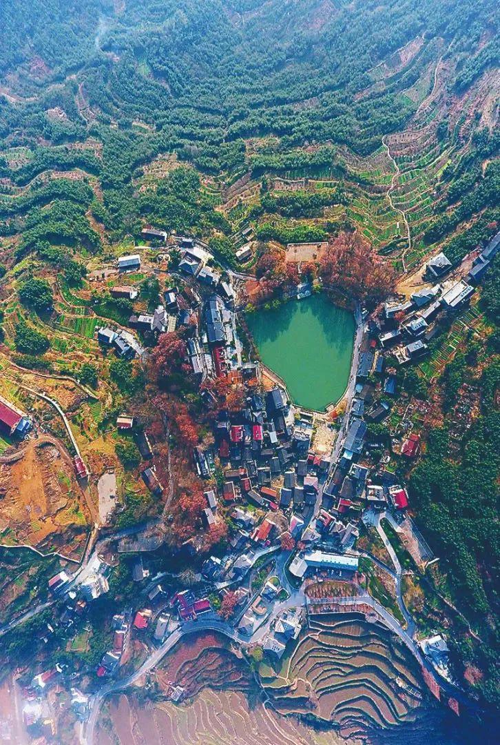 浙江临安秋季景点推荐，秋天临安旅游景点