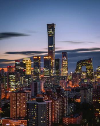 中国人才吸引力10强城市出炉，京沪深居前三，西部仅有成都榜上有名