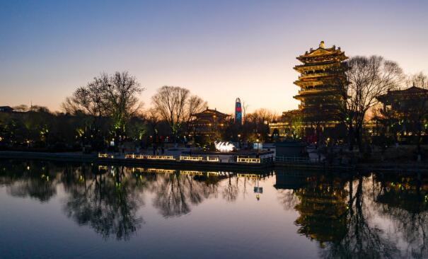 济南旅游攻略必去景点，济南旅游必打卡十大景点